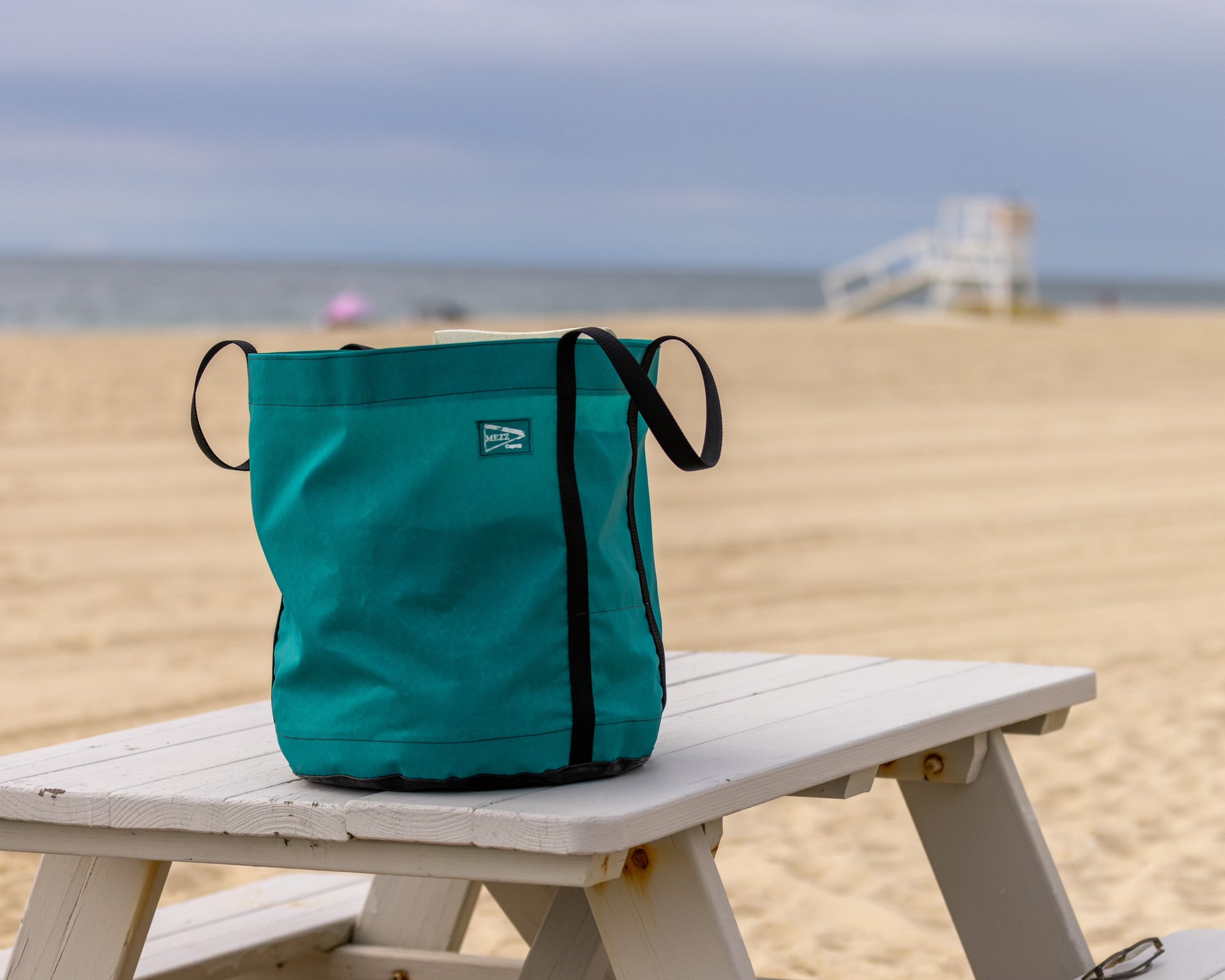 Large beach bucket bag for surfers