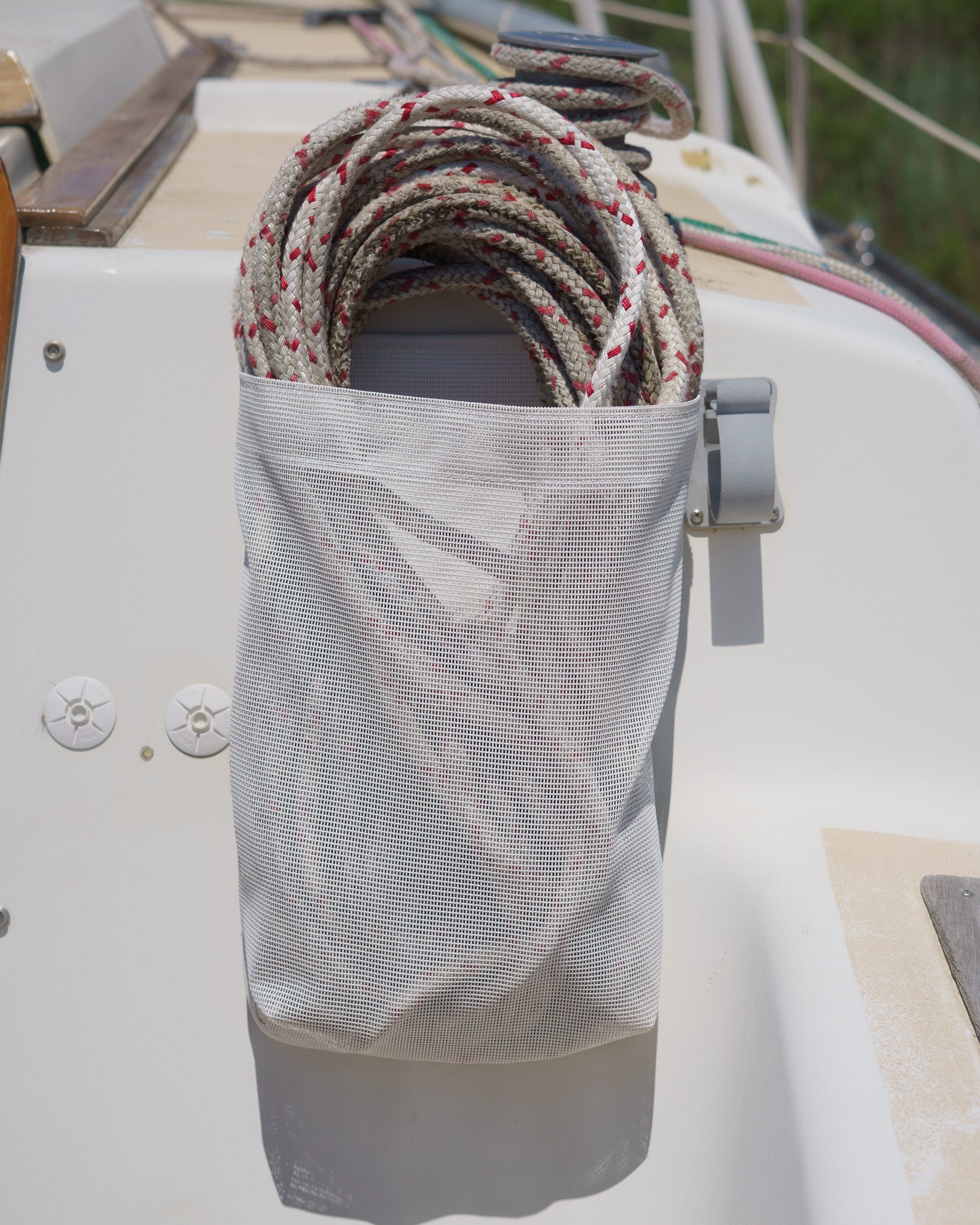 Sailboat cockpit line storage
